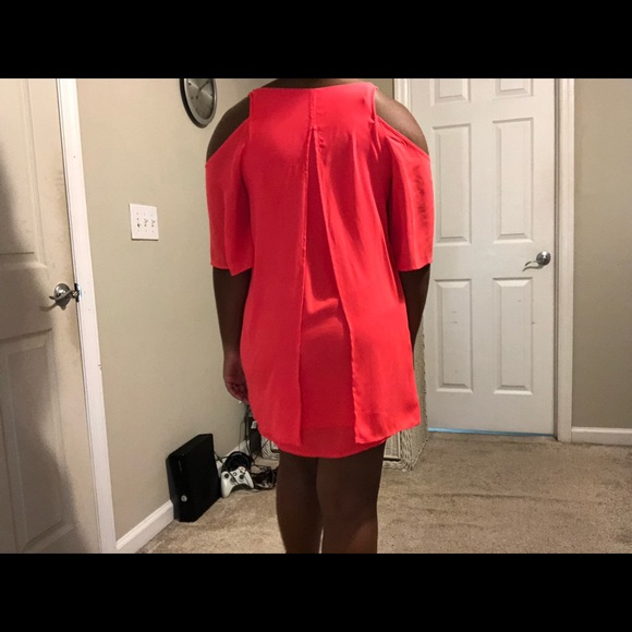 Neon bright pink peekaboo shoulder dress - Picture 11 of 13